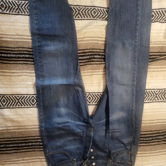 Variety of designer jeans - Picture 2 of 16